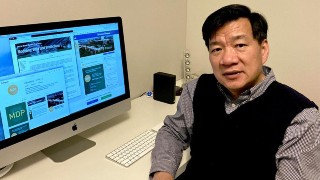 headshot of michael li